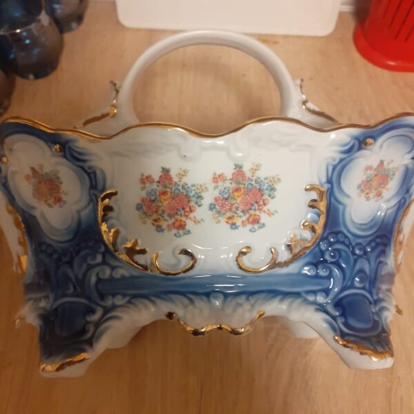 Porcelain Basket floral