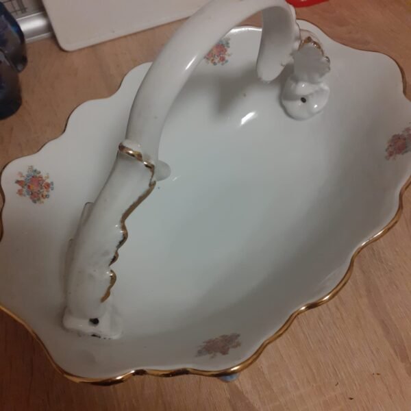 Porcelain Basket floral